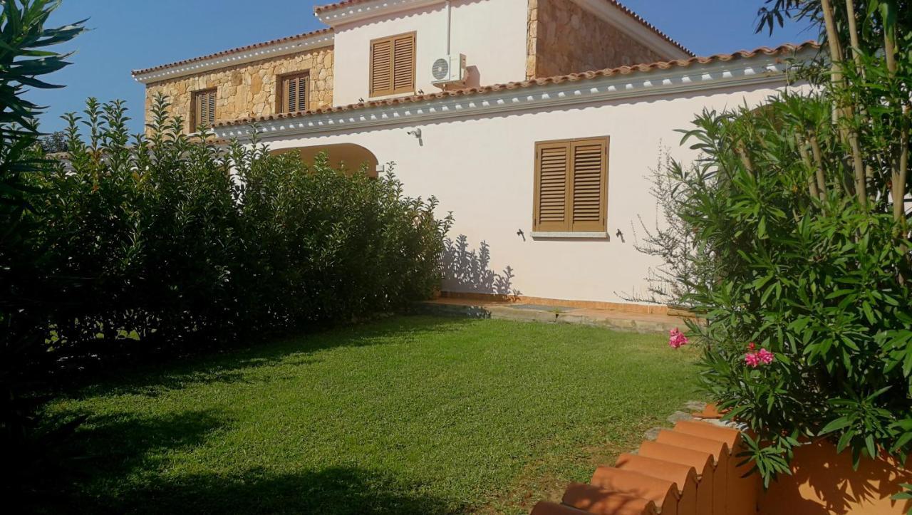Appartamento Residenziale Trilocale 6 Posti Letto Via Sardegna San Teodoro San Teodoro  Luaran gambar